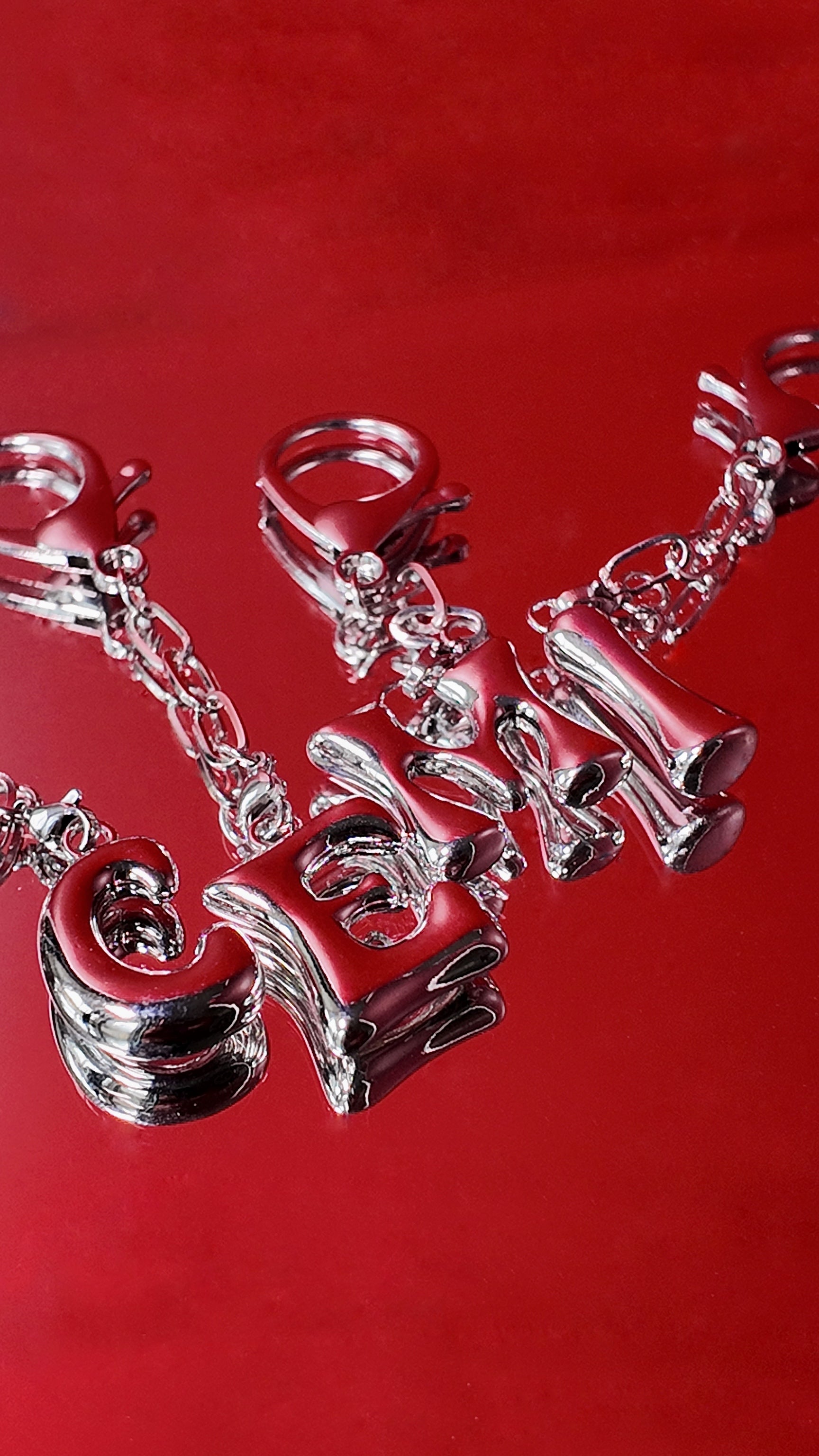 Bubble Initial Letter